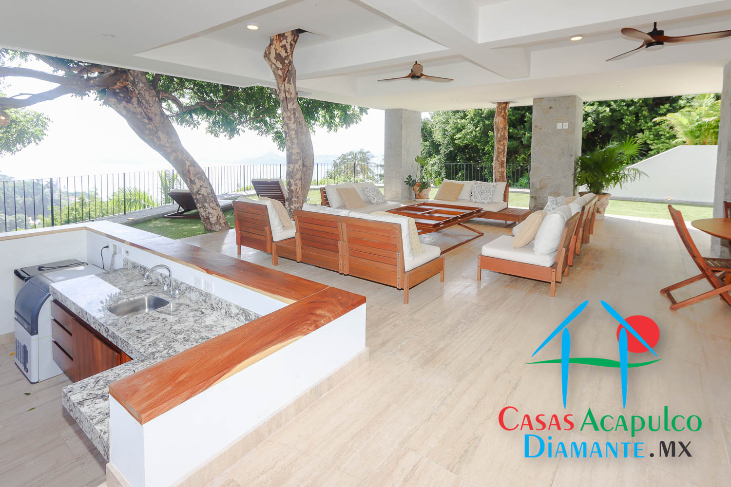 La Roqueta - Terraza familiar con barra bar 10